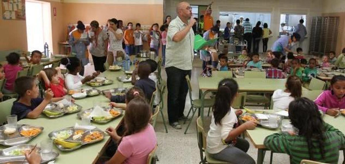 "Una  jornada intensiva voluntaria es regalar alumnos a la concertada"