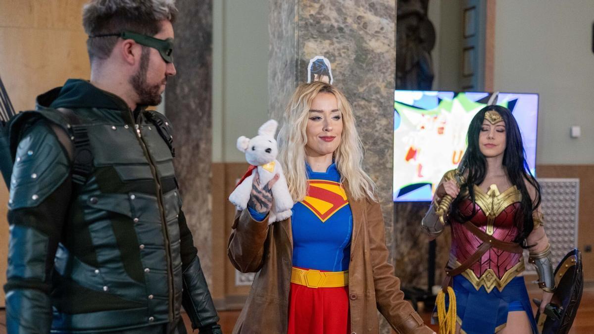 Zaragoza celebra el Superman Day en el edificio de la Fundación Caja Rural