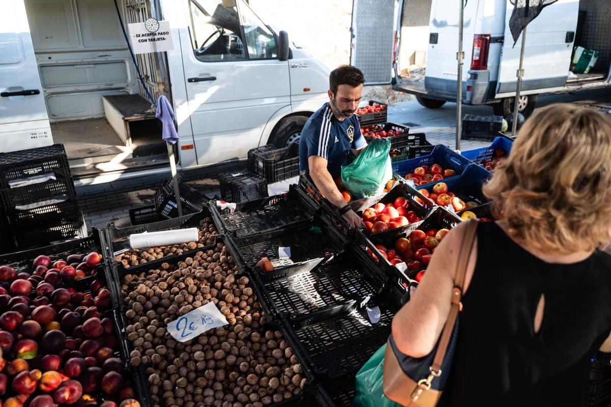 Los mercadillos extremeños pierden el 60% de sus ventas en el primer semestre