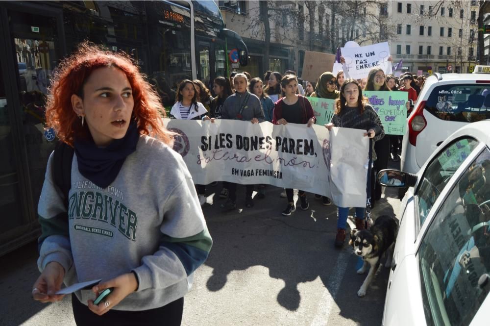 Passacarrers del 8-M a Manresa