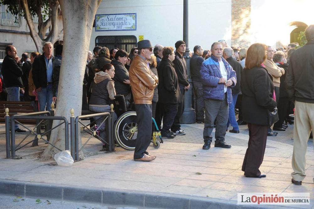 Dolor en el funeral de Natalia