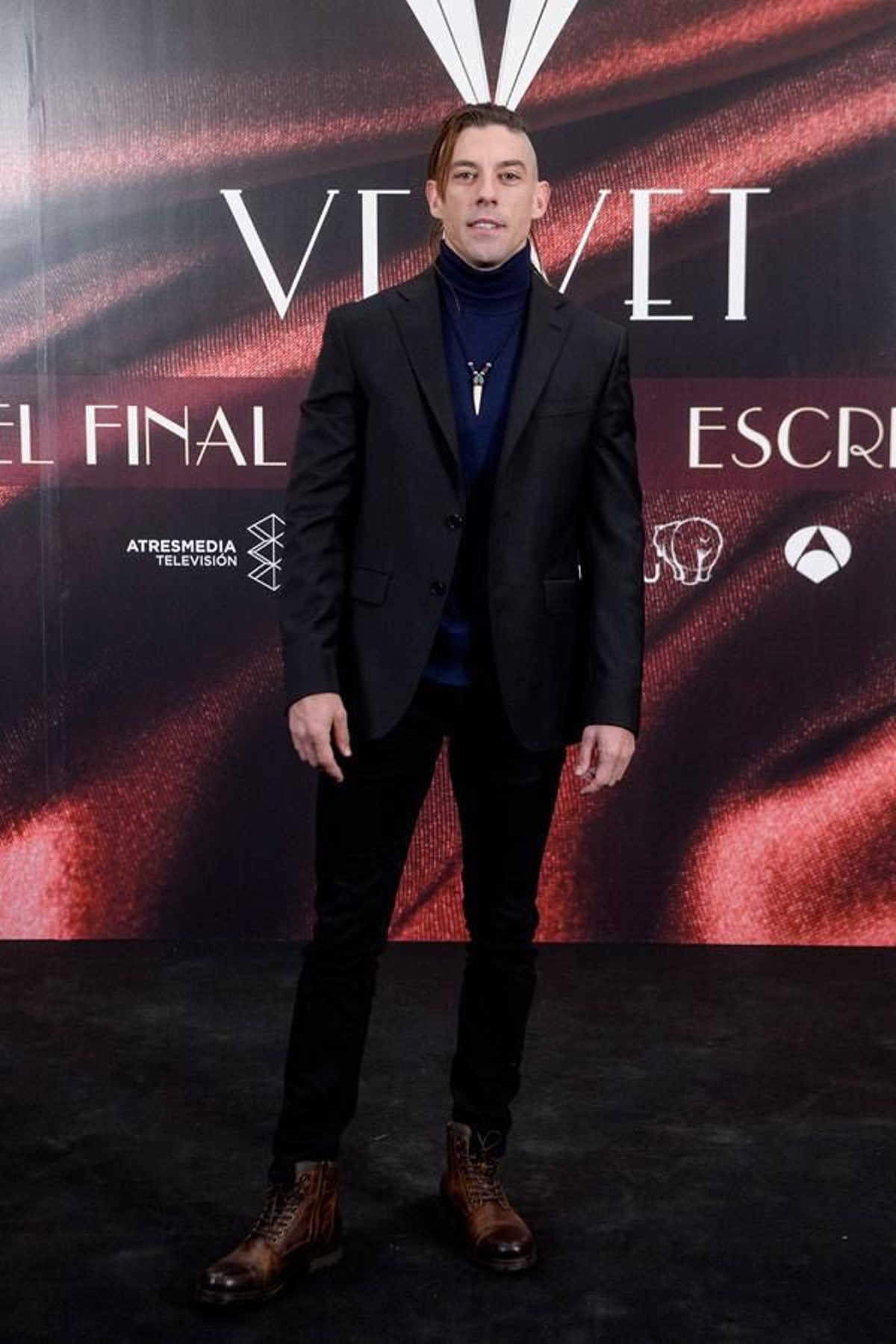 Fiesta final de 'Velvet': Adrián Lastra