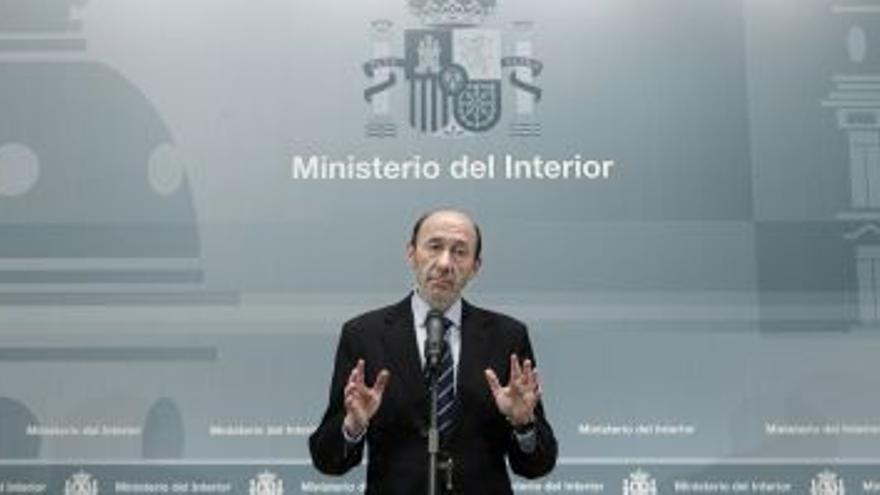 Rubalcaba: &quot;ETA lo tiene cada vez más difícil allá donde vaya&quot;