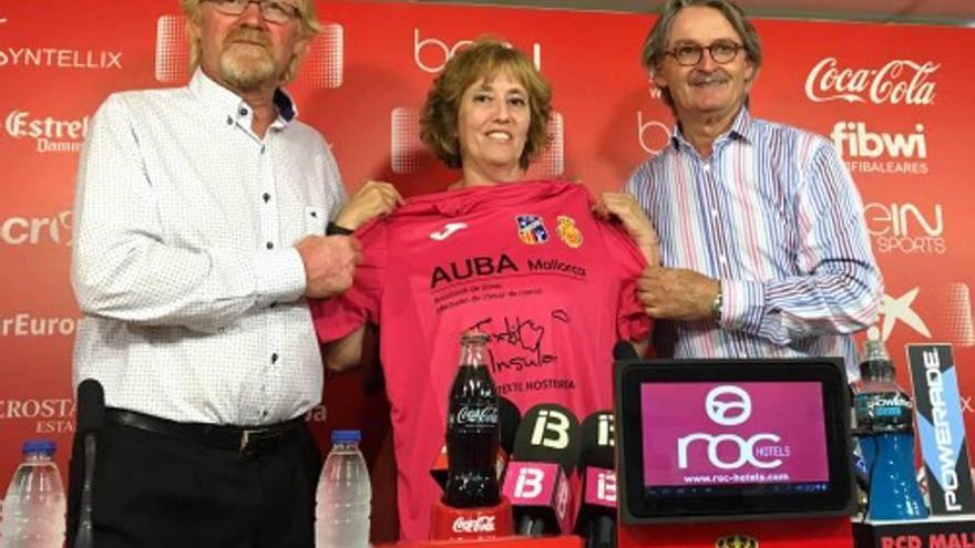 El Mallorca juega contra el cáncer de mama