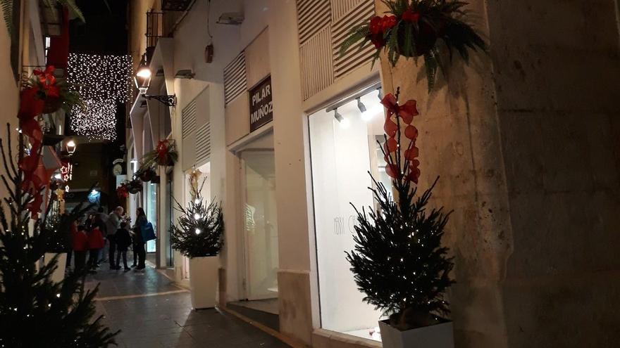 Decoracio navideña en el centro histórico de Xàtiva.