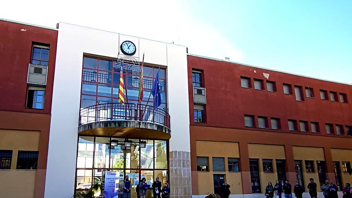 Minuto de silencio contra la violencia machista en el Barrio del Cristo.