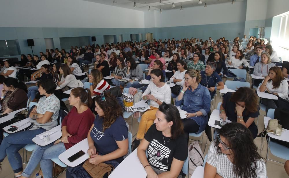 El II Foro de Educación de FARO impulsa arrancó este viernes // R. Grobas / Paula Fariña