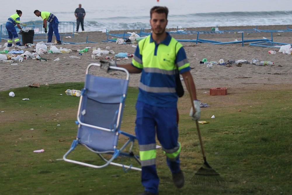 Así amanecen las playas malagueñas después de la noche de San Juan