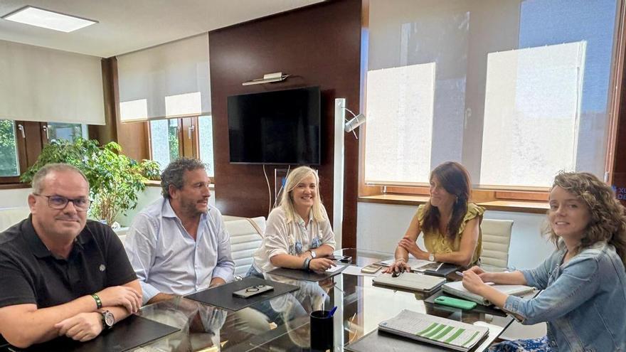 El PP de Culleredo se reúne con la Xunta para avanzar en la senda peatonal de Celas