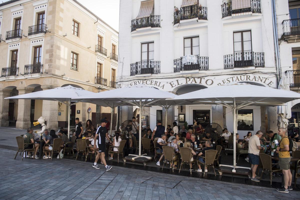Terrazas en la plaza Mayor de Cáceres: no te las pierdas