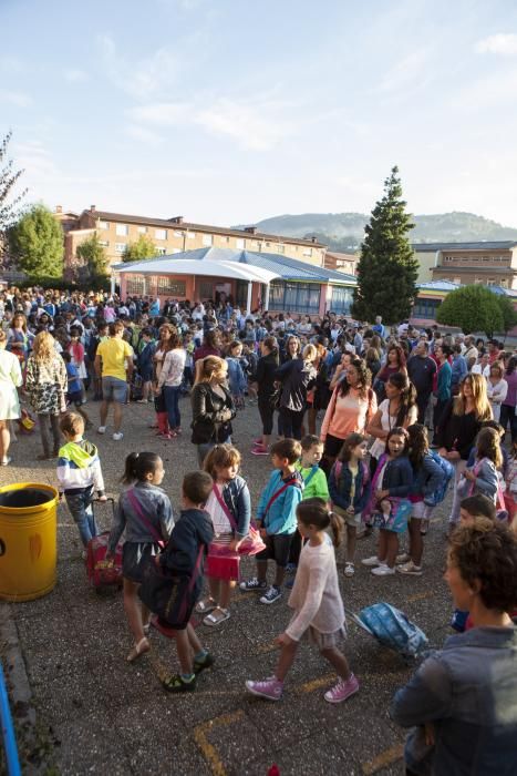Los asturianos más jóvenes vuelven al cole