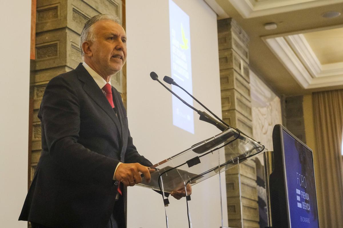 Foro de La Provincia/DLP y Prensa Ibérica con el ministro Ángel Víctor Torres