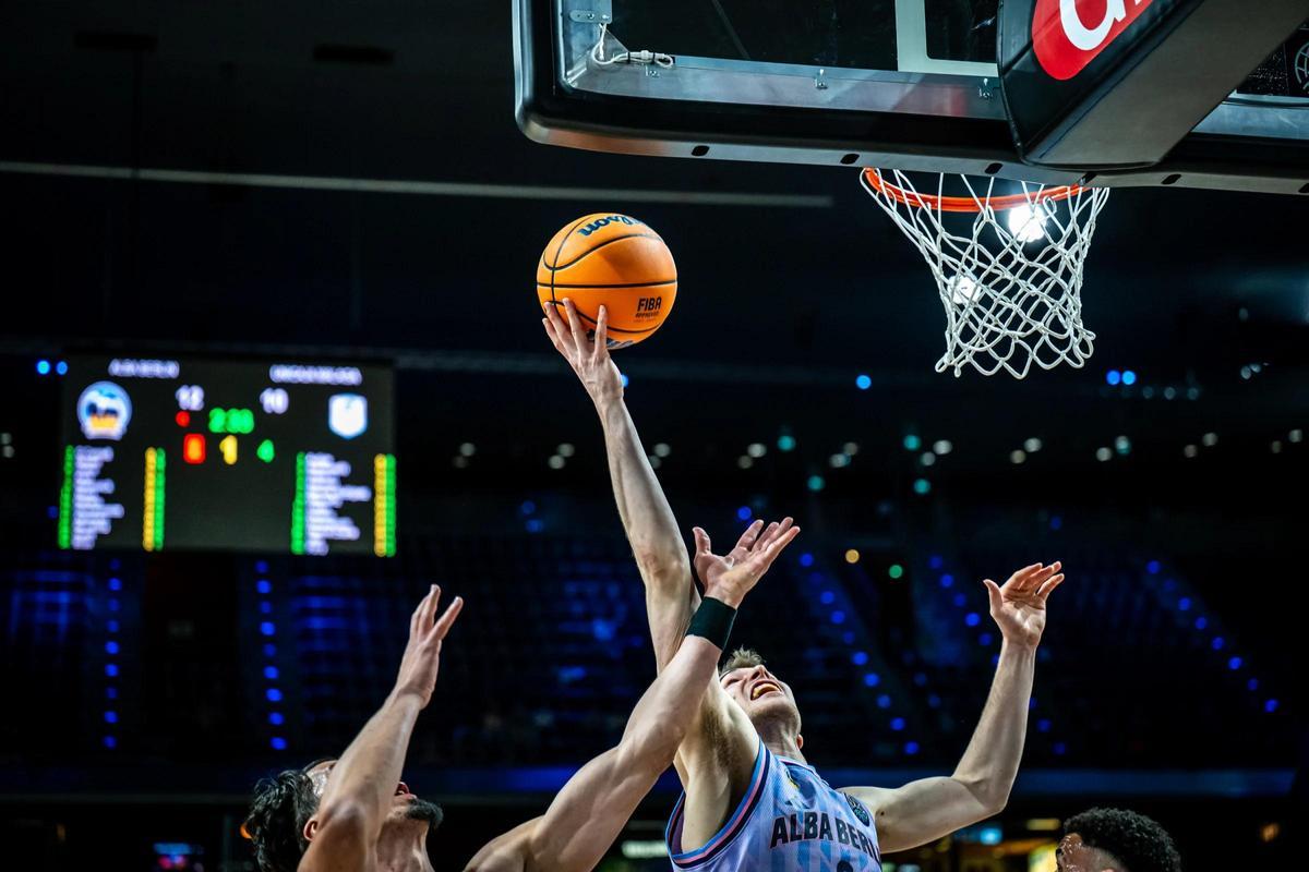 El ALBA Berlín-Unicaja CB de BCL, en imágenes