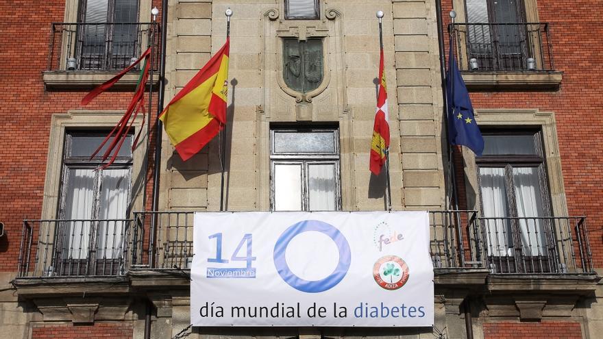 Pancarta por el Día Mundial de la Diabetes.