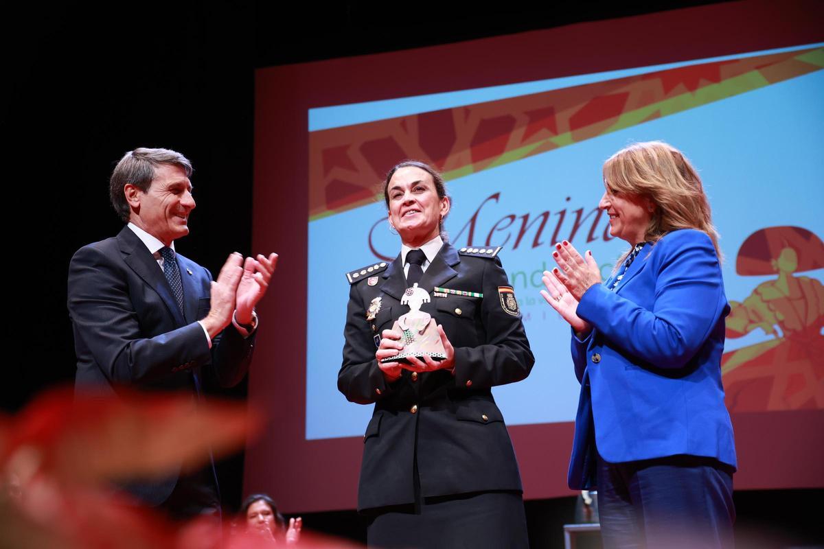 La comisaria principal de Córdoba, durante la entrega del reconocimiento.