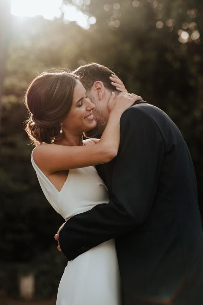 Boda de Meritxell Soler, corte de honor 2018, y el delegado del Joventut de Badalona, Adrià Delgado