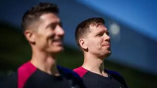 Flick deja a Szczesny en Barcelona pese a que ya ha sido inscrito