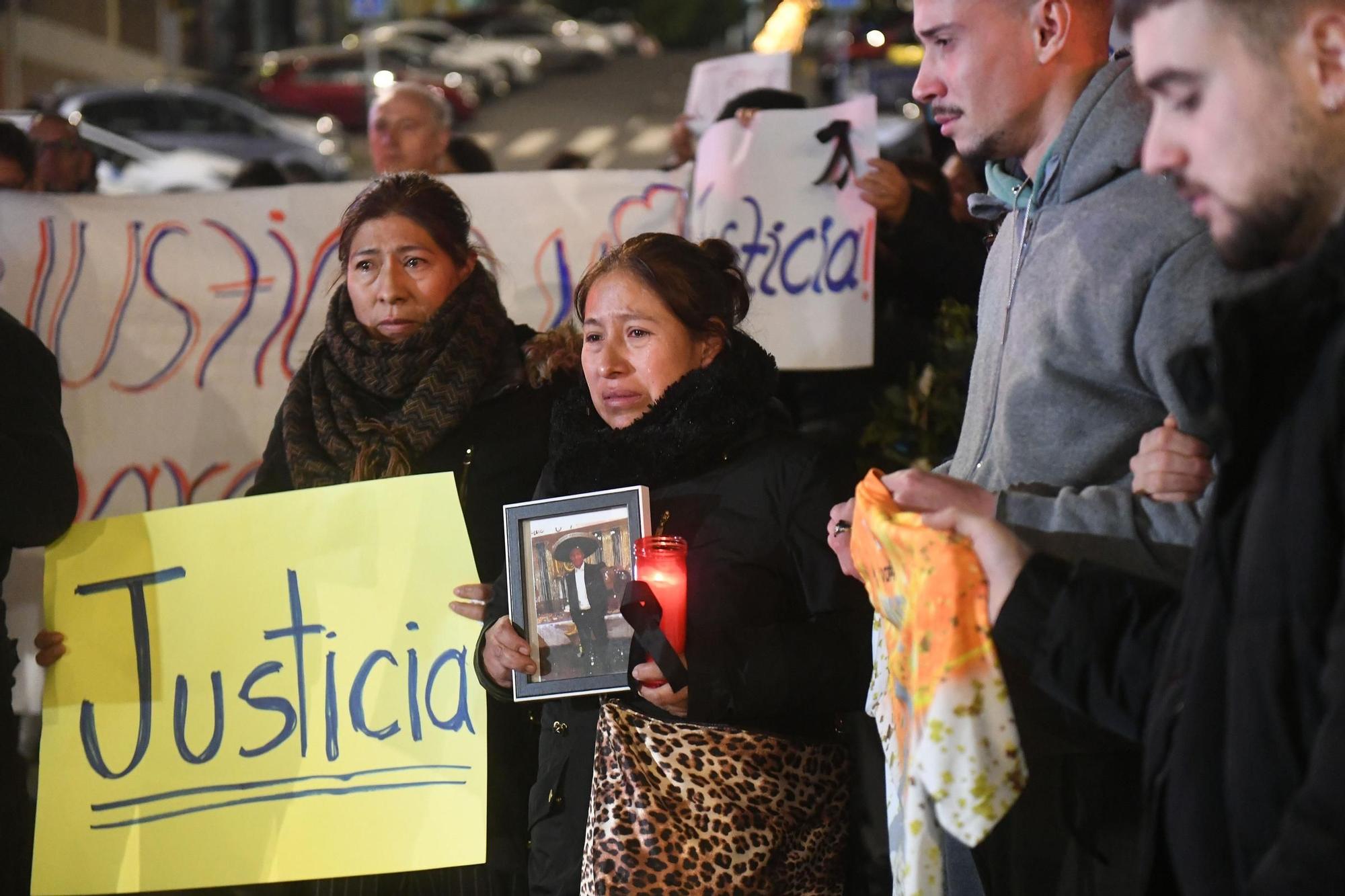 Amigos y familiares de Yoel, el joven apuñalado en Nochebuena en Juan Flórez, se concentran para exigir justicia