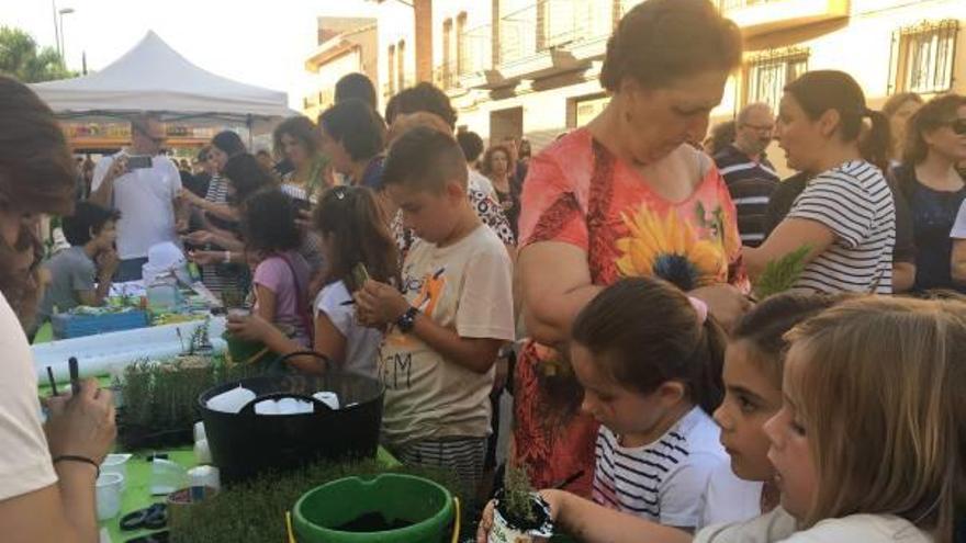 Las Trobades «pel valencià» finalizan  con más de 214.000 participantes