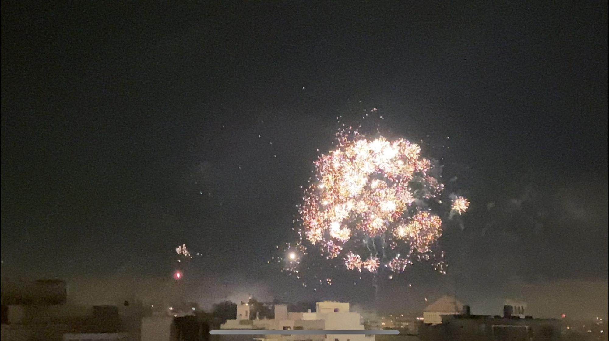 Fuegos Artificiales. Pirotecnia. Años Nuevos De Fuegos