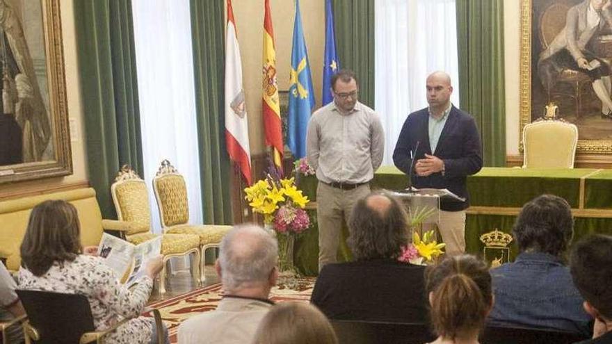 La presentación del programa veraniego del Jardín Botánico en el Ayuntamiento.