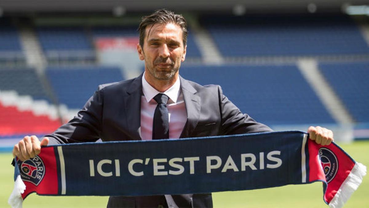 Locura en París por la presentación de Buffon con el PSG