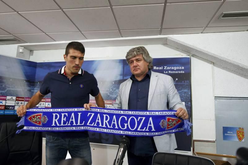 Presentación de Zapater en la Romareda