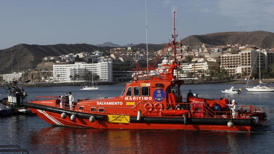 Rescatados 48 subsaharianos a bordo de una patera