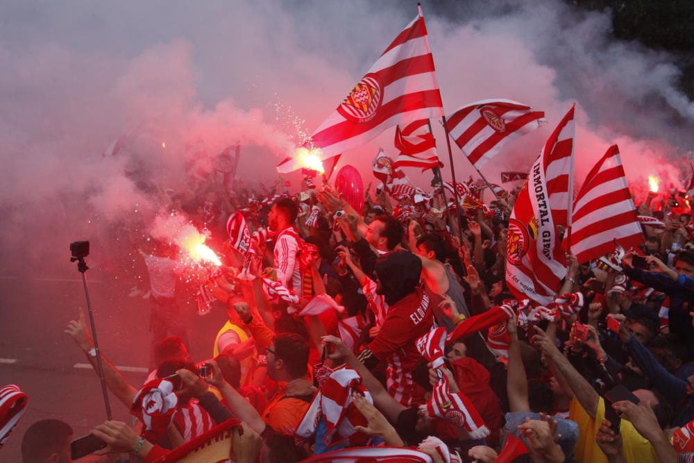 Rebuda històrica de l'afició del Girona FC a Montilivi