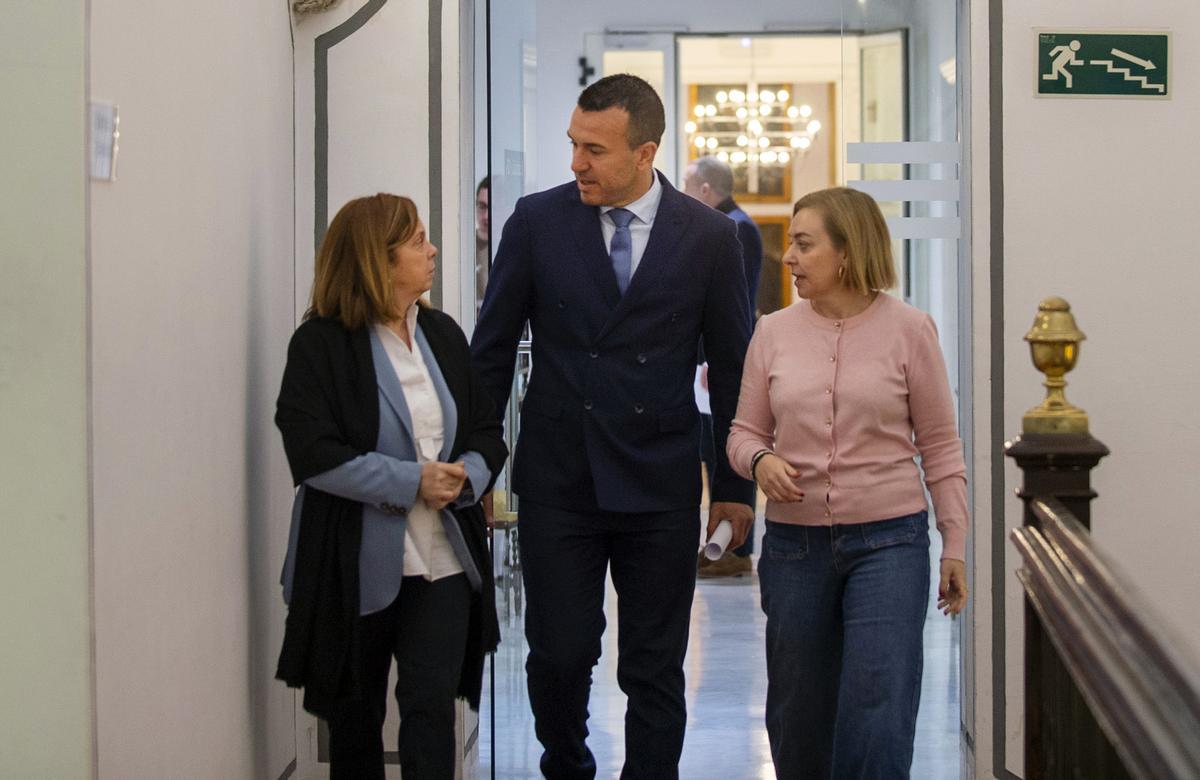 Mompó y Enguix en la Diputació de València.