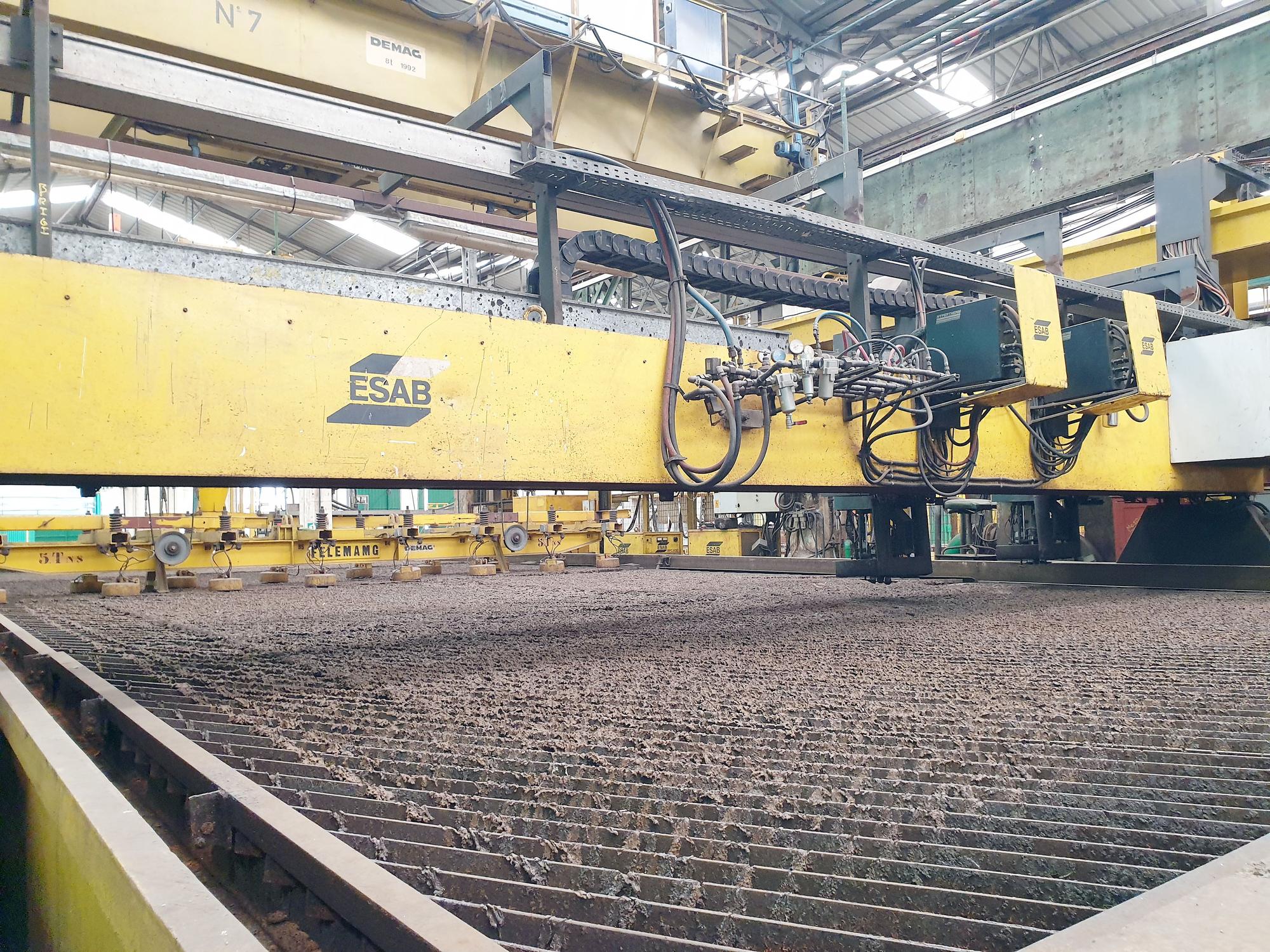 La nueva Vulcano negocia pedidos multimillonarios... con la concesión en el aire