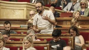 El diputado de la CUP, Benet Salellas, en el Parlament.