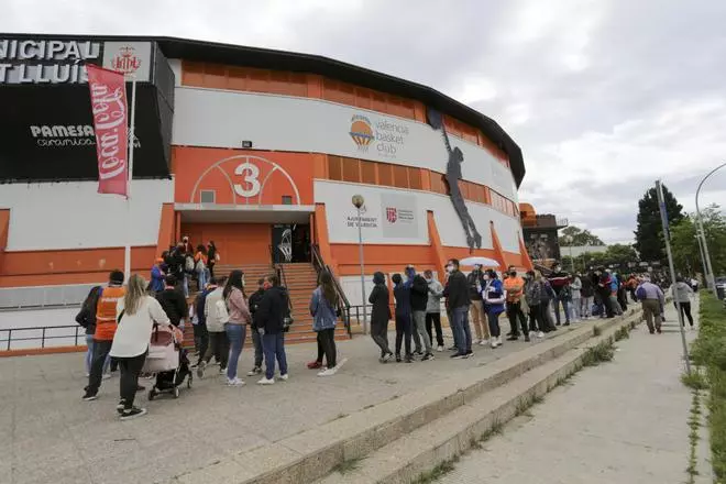 Ambientazo y bufandeo en La Fonteta para buscar el doblete
