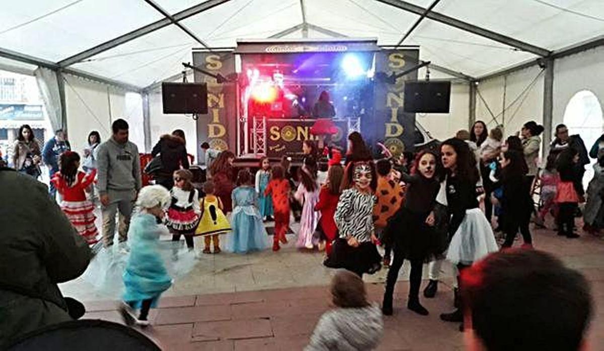 Taller de realidad virtual y baile de disfraces para animar el martes de Carnaval en Benavente