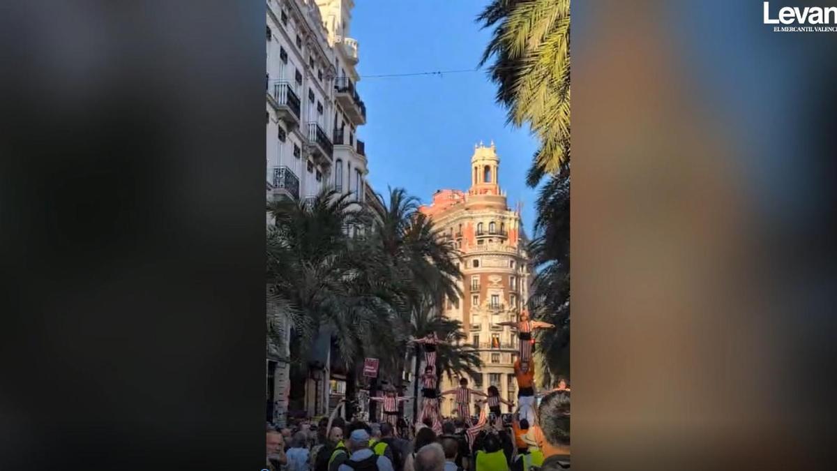 Muixeranga de Algemesí en la manifestación del 29-M