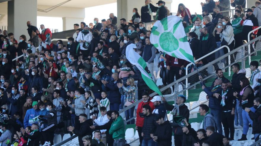 El Córdoba CF estudia medidas contra el absentismo del abonado