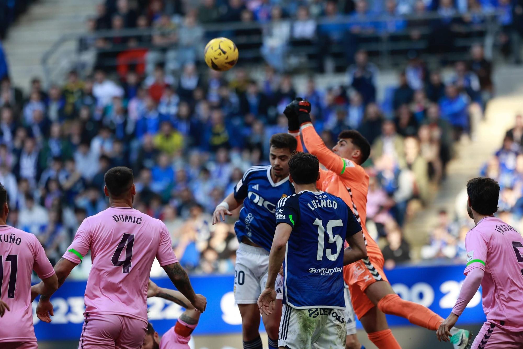 Así fue el partido entre el Real Oviedo y el Eldense