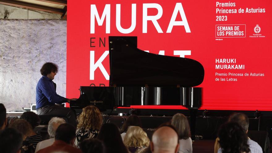 Concierto en Gijón de Martín García en homenaje a Murakami