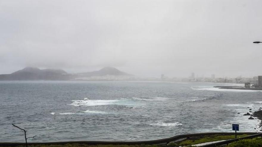 Lluvias y vientos fuertes en Canarias