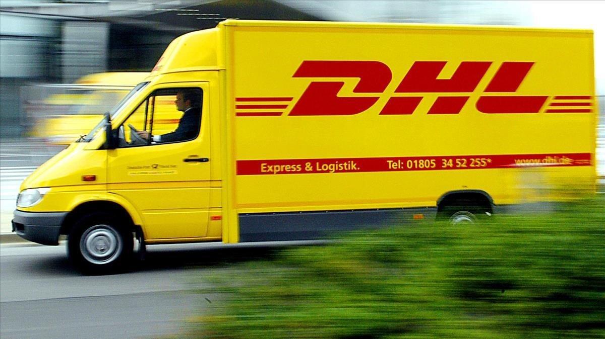 zentauroepp2002712 file a dhl delivery vehicle is seen in bonn western german190404142457 zentauroepp2002712 file a dhl delivery vehicle is seen in bonn western german190404142457