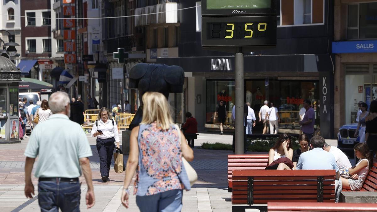 Oviedo. Altas temperaturas este lunes.