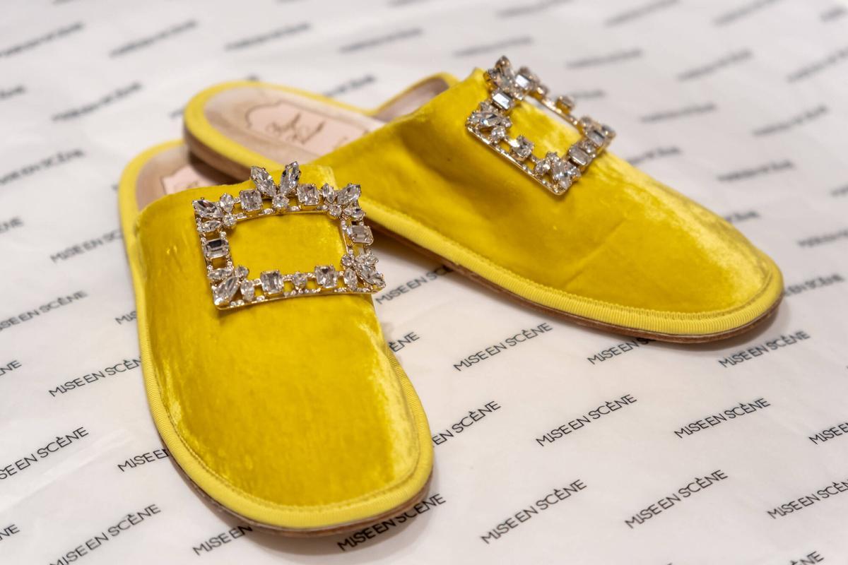 La tienda secreta de las ‘influencers’. De aquí han salido ‘outfits’ para películas, alfombras rojas, hasta para los Oscar. Mise En Scène vende marcas de lujo de segunda mano a mitad de precio