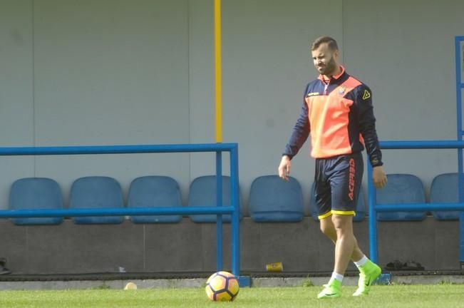 ENTRENAMIENTO DE LA UD LAS PALMAS EN BARRANCO ...