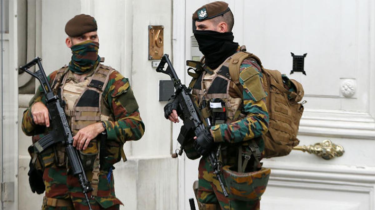 La policia belga deté dotze persones en una operació antiterrorista