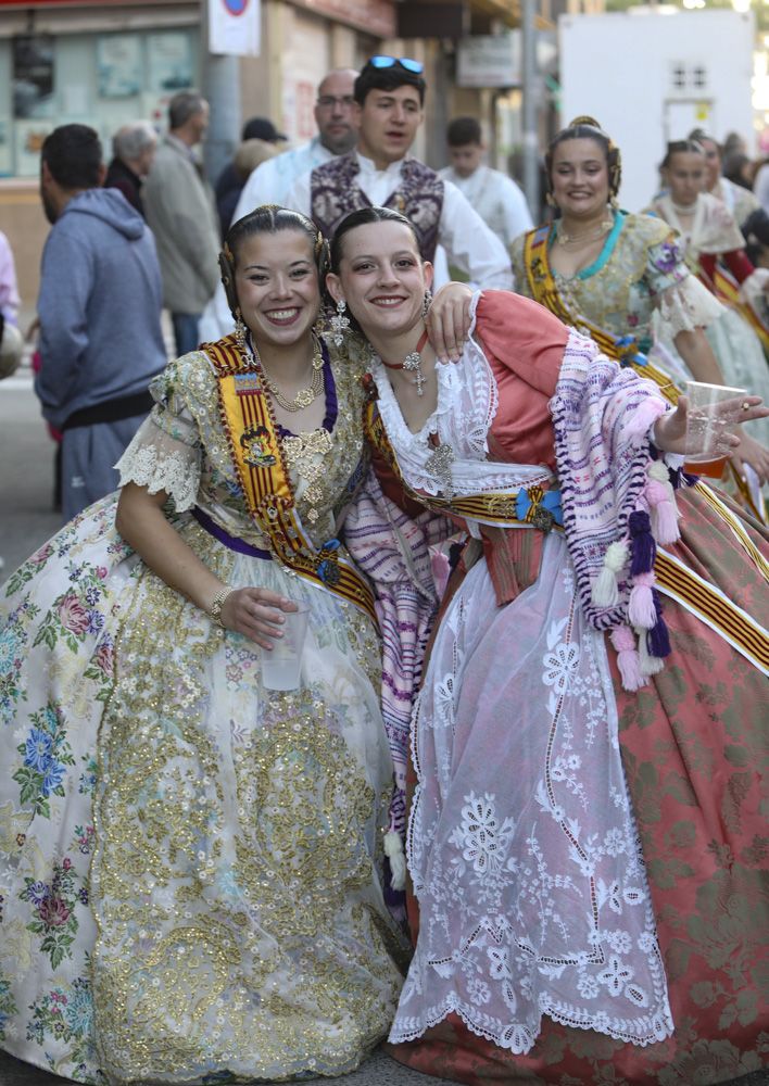 Visita de cortesía a las fallas del Port de Sagunt