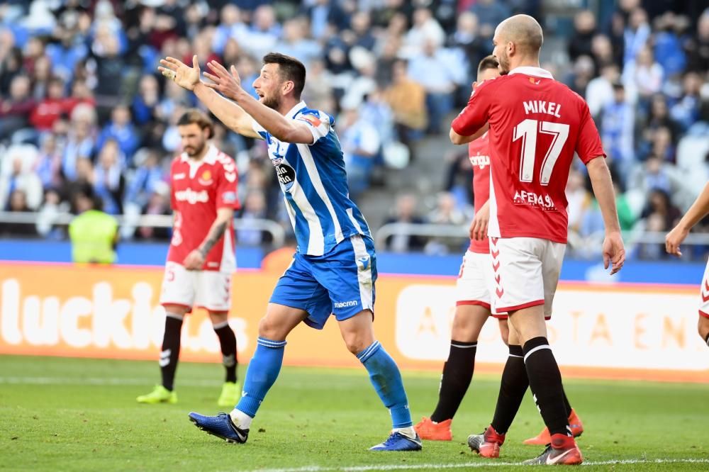 El Dépor no pasa del empate ante el Nàstic