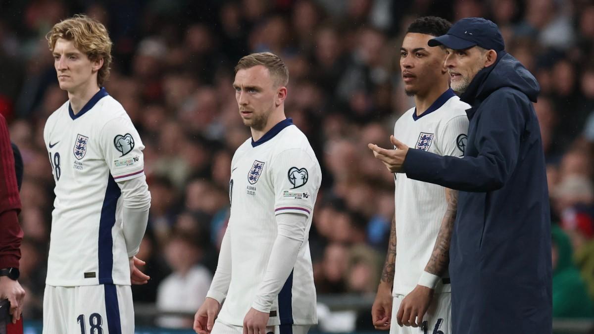 Tuchel, dando instrucciones durante el partido