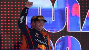 Verstappen, en lo alto del podio en Qatar