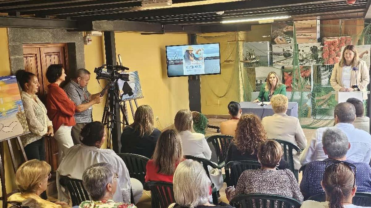 Homenaje a Carmen Rosa Santana, Aura García y María del Pilar Hernández en Telde