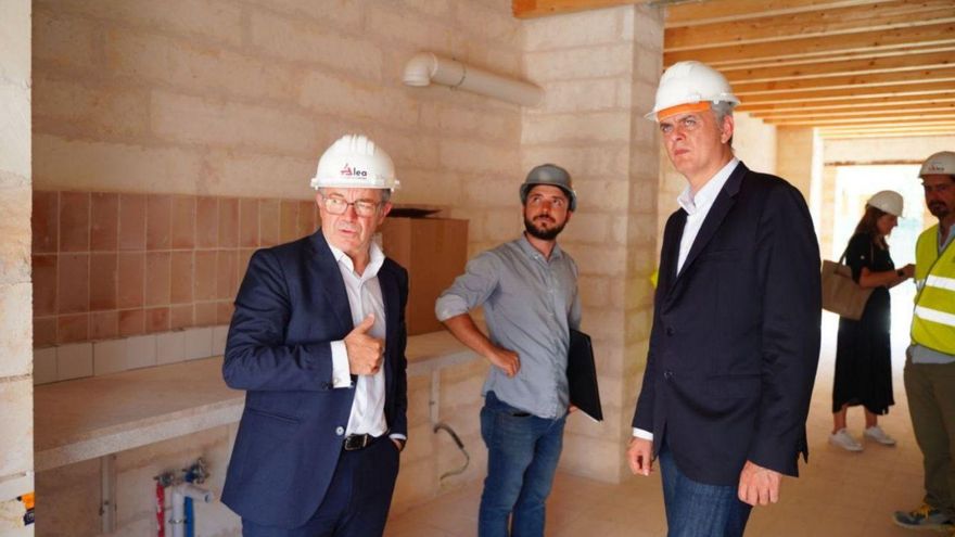 El Govern balear estudiará integrar casi 400 pisos de la Sareb en el parque público